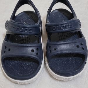 Toddler crocs